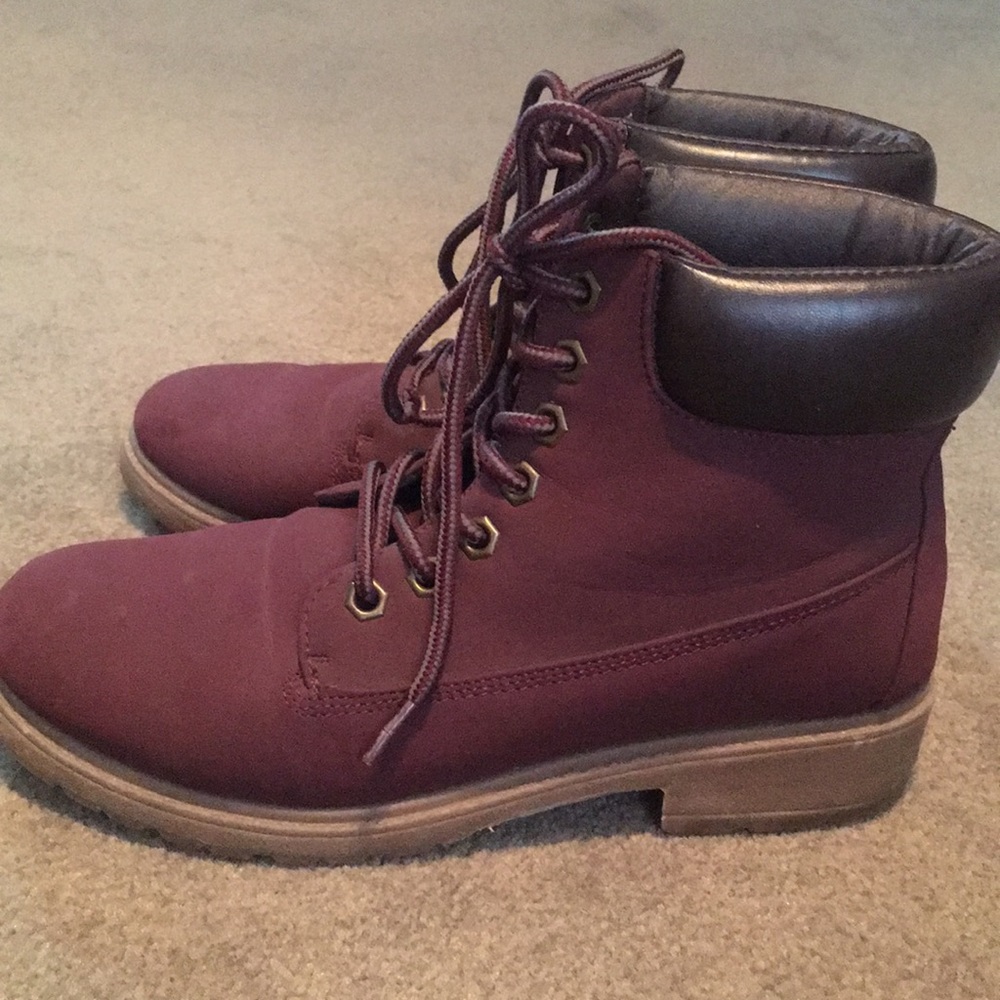 Maroon boots from Rue 21. - Picture 4 of 4